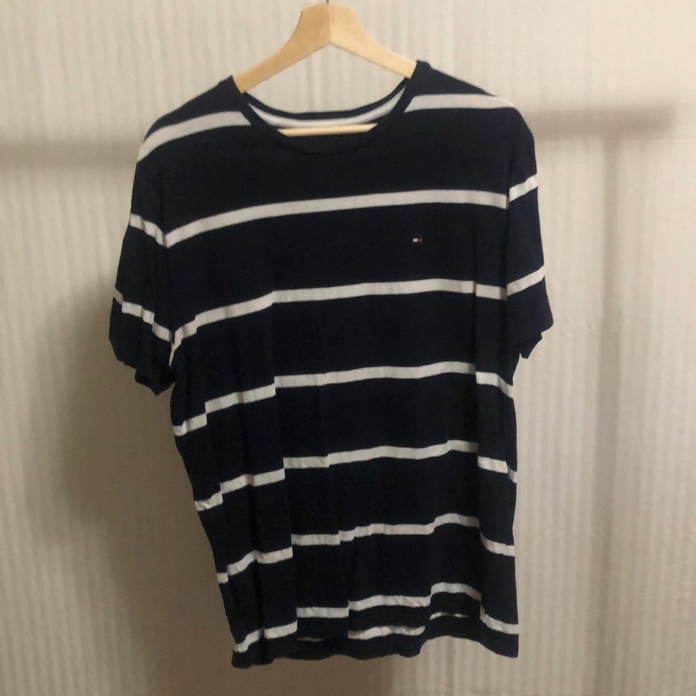 Tommy Hilfiger t shirt